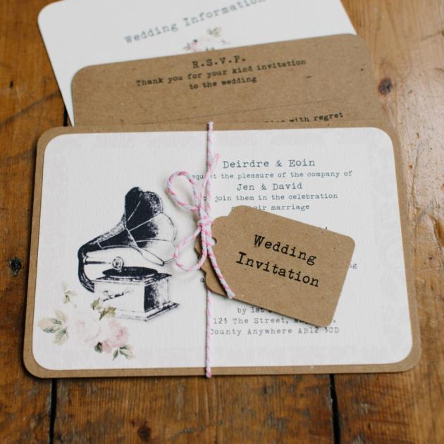 partecipazione matrimonio vintage con grammofono